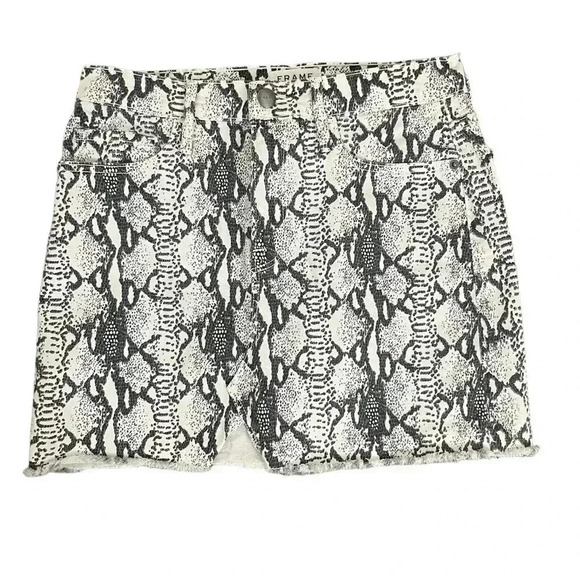 FRAME Snakeskin Print Denim Mini Skirt Black Multi Frayed Hem Size 26 - Picture 5 of 9